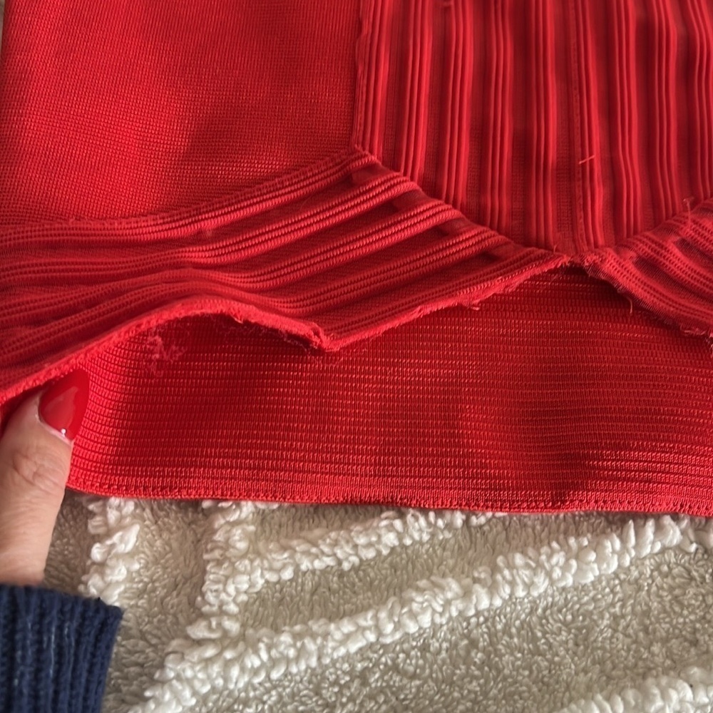 ♥️ Red crop top with matching skirt - Picture 4 of 7